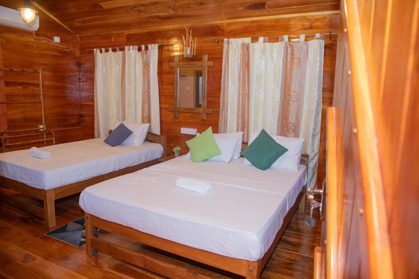 Thought Blooming Hotel Udawalawe Exterior photo